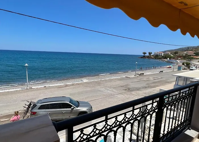 Cosy Apartment By The Water, Agia Pelagia